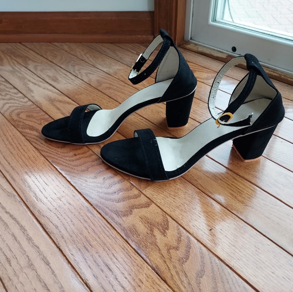 Black heels